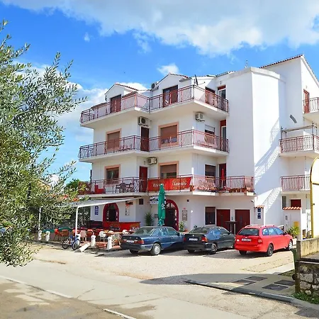 Oriana.2 Apartment